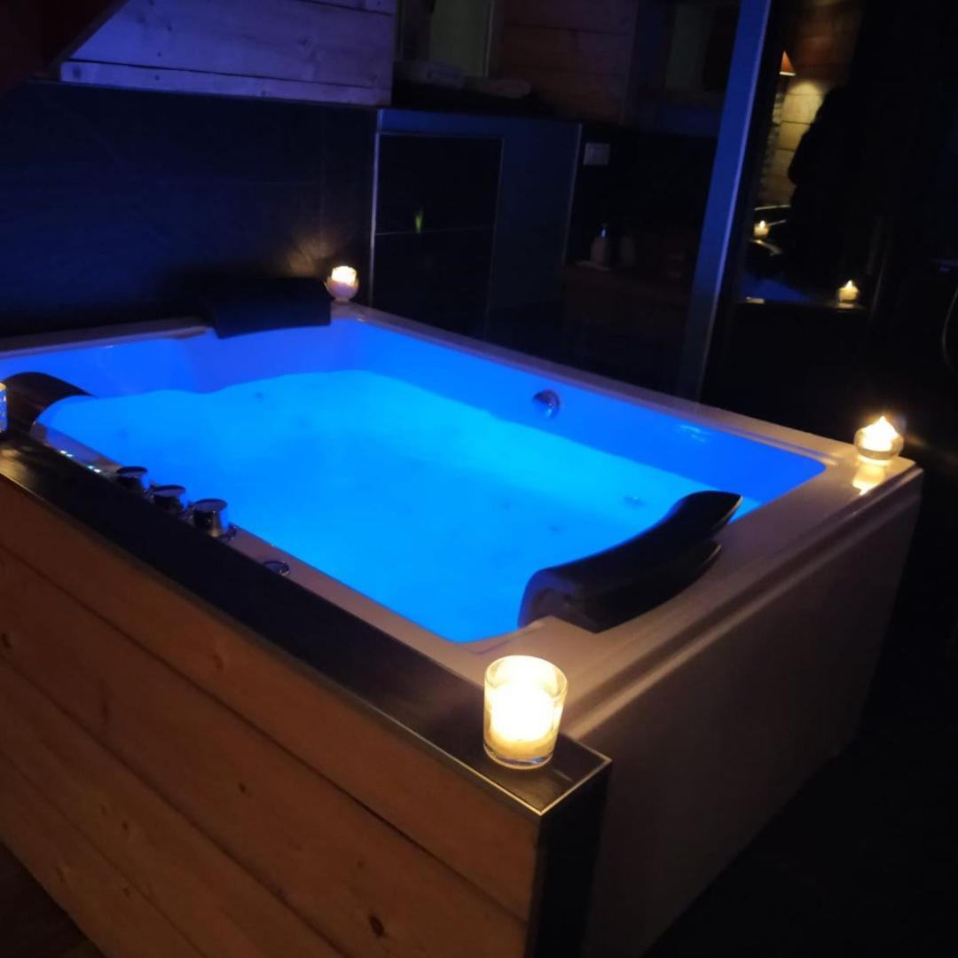 Ty Madelez, Chambres De Charme, Gites Et Spa La Roche-Derrien Ngoại thất bức ảnh